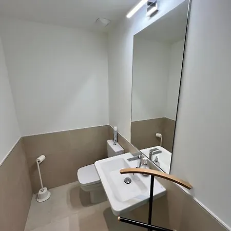 Penthouse Moderne Et Cosy Pour Vos Accessible A Pied Depuis La *