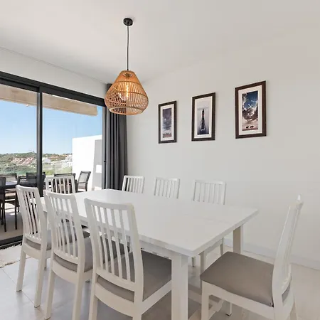 Penthouse Moderne Et Cosy Pour Vos Accessible A Pied Depuis La Daire Estepona