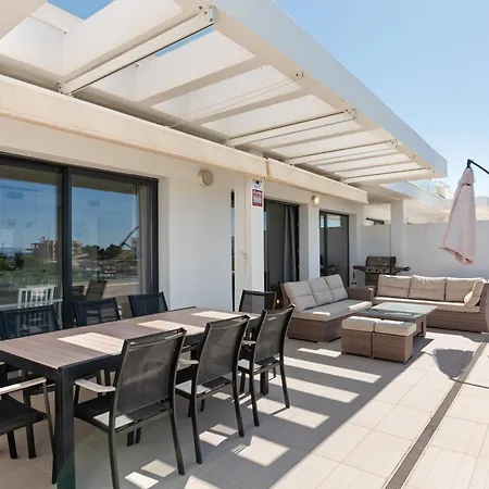 Penthouse Moderne Et Cosy Pour Vos Accessible A Pied Depuis La