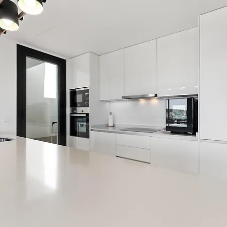 Penthouse Moderne Et Cosy Pour Vos Accessible A Pied Depuis La