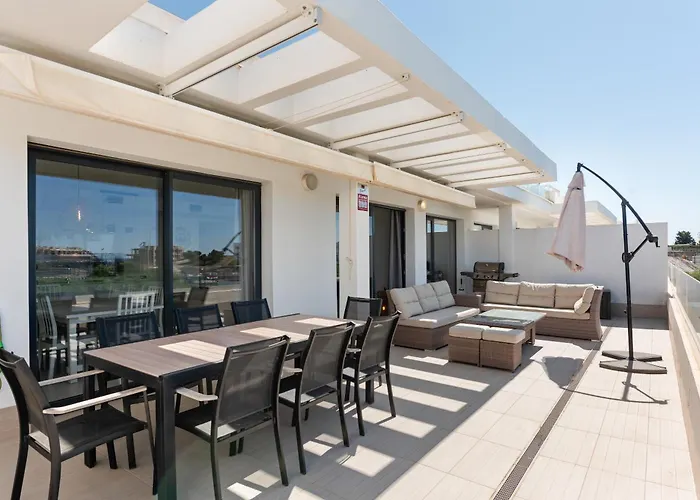 Penthouse Moderne Et Cosy Pour Vos Accessible A Pied Depuis La