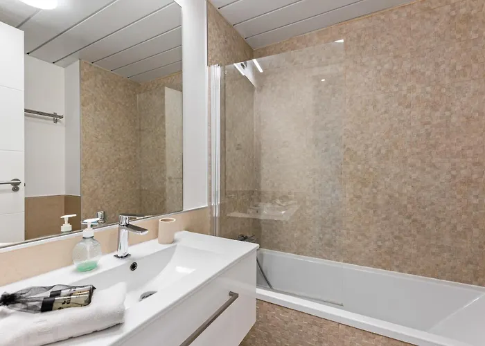 아파트 Penthouse Moderne Et Cosy Pour Vos Accessible A Pied Depuis La *