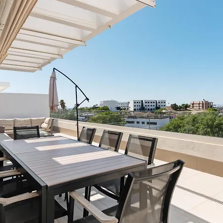 Penthouse Moderne Et Cosy Pour Vos Accessible A Pied Depuis La Апартаменти *