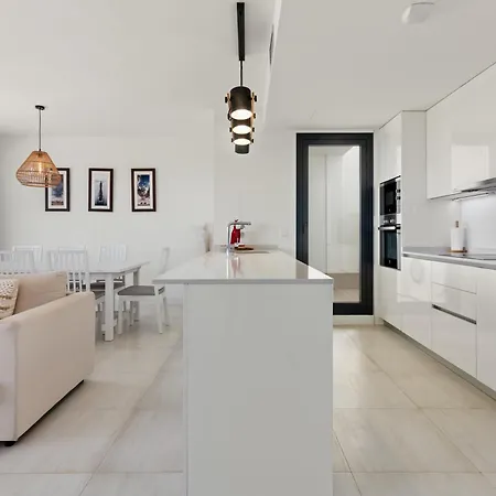 Penthouse Moderne Et Cosy Pour Vos Accessible A Pied Depuis La