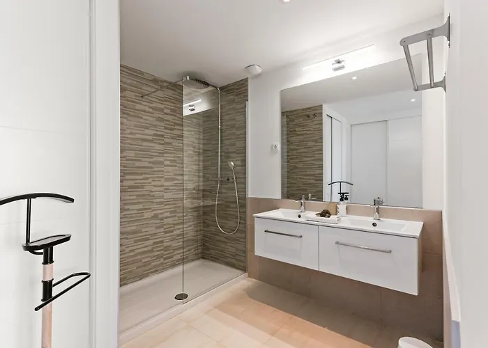 Apartamento Penthouse Moderne Et Cosy Pour Vos Accessible à Pied Depuis La