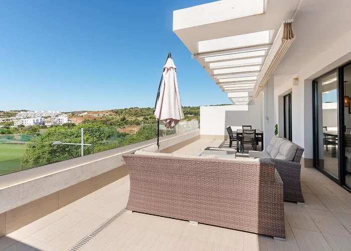 Penthouse Moderne Et Cosy Pour Vos Accessible à Pied Depuis La Apartamento Estepona