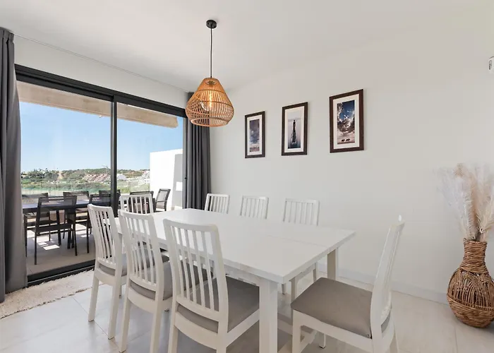 Penthouse Moderne Et Cosy Pour Vos Accessible à Pied Depuis La Apartamento Estepona