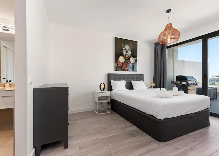 Apartamento Penthouse Moderne Et Cosy Pour Vos Accessible à Pied Depuis La